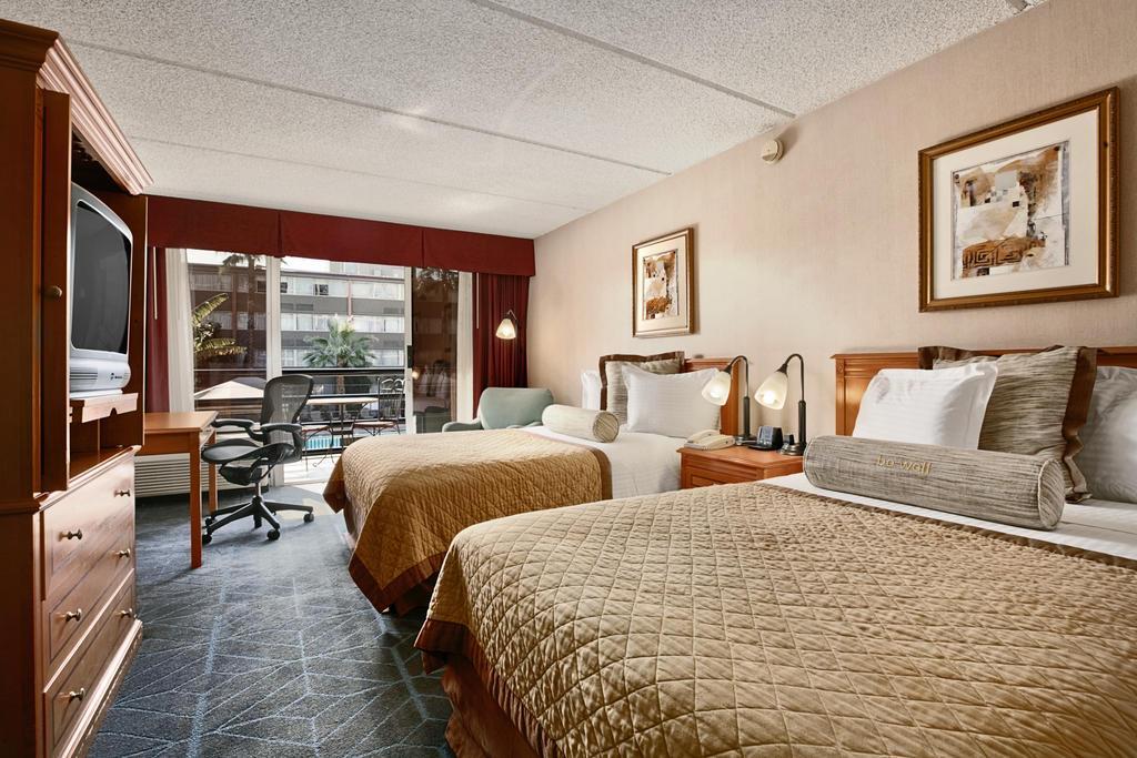 Howard Johnson By Wyndham Fullerton/Anaheim Conference Cntr Bagian luar foto