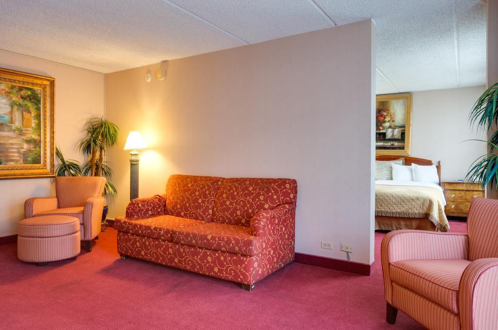 Howard Johnson By Wyndham Fullerton/Anaheim Conference Cntr Bagian luar foto