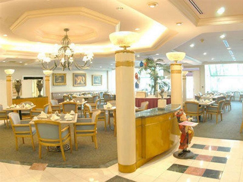 Howard Johnson By Wyndham Fullerton/Anaheim Conference Cntr Bagian luar foto