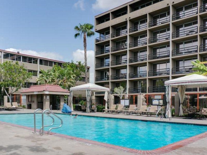 Howard Johnson By Wyndham Fullerton/Anaheim Conference Cntr Bagian luar foto